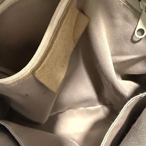 Genuine Italian Leather Crossbody in Black and Tan - Picture 4 of 8